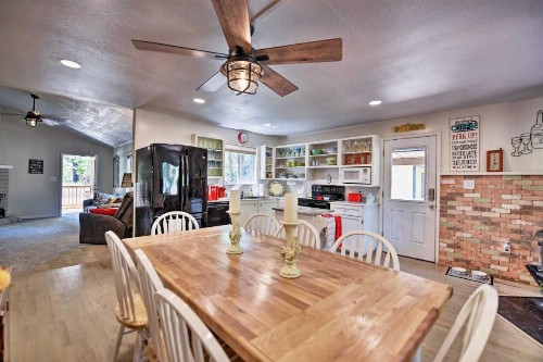 Coconino National Forest Home with Deck and Yard! - image 6