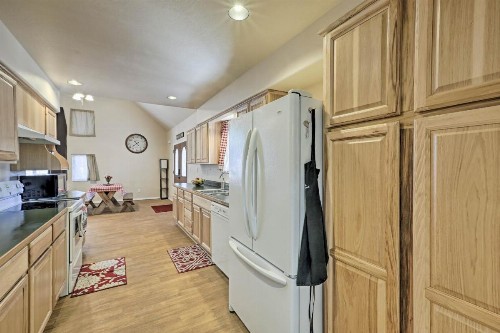 Serene Home Situated in Forest 4Mi to NAU Campus! - image 10