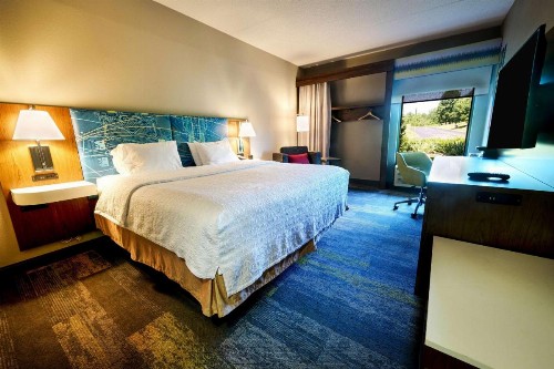 Hampton Inn Flemington - image 13