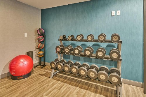 Hampton Inn Flemington - image 18