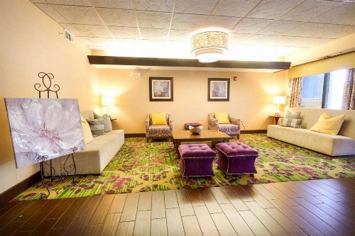 Hampton Inn Flemington - image 2