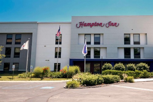 Hampton Inn Flemington - image 3