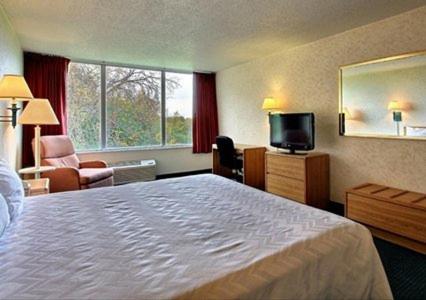 Airport Inn Flint - image 7