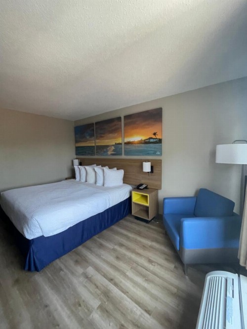 Days Inn by Wyndham Florence Near Civic Center - image 12