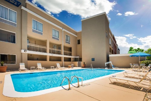 Days Inn by Wyndham Florence Near Civic Center - image 3