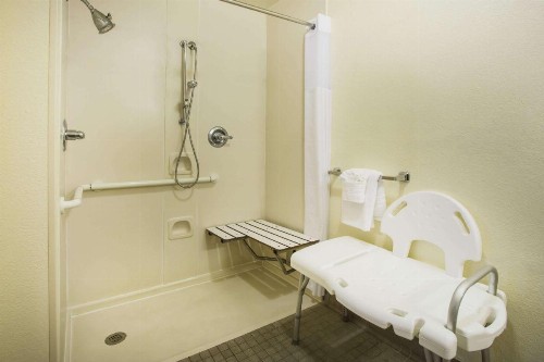 Days Inn by Wyndham Florence Near Civic Center - image 7