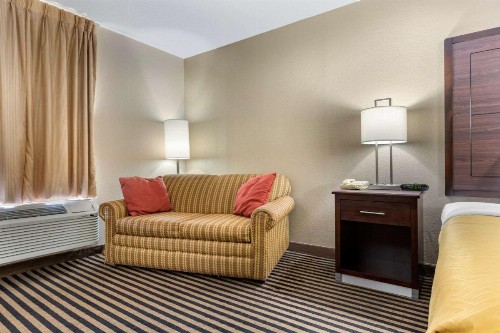 Econo Lodge Florence - image 14