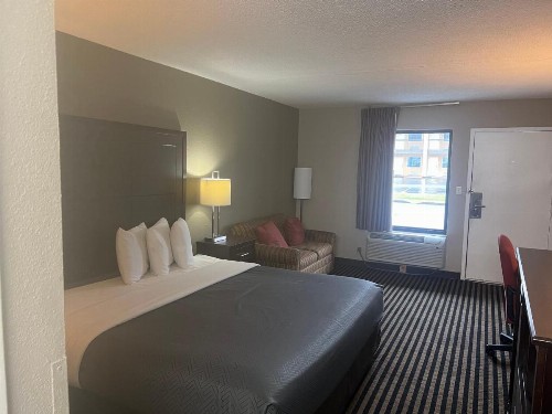 Econo Lodge Florence - image 30