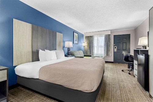 Quality Inn & Suites Civic Center - image 20