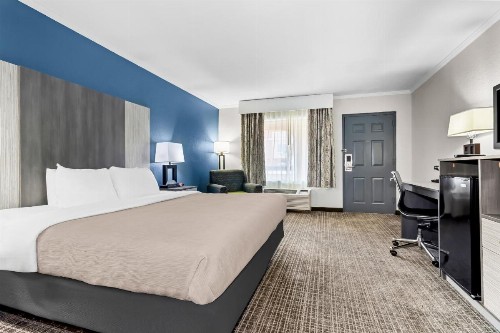 Quality Inn & Suites Civic Center - image 24