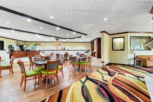 Quality Inn & Suites Civic Center - image 32