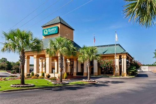 Quality Inn & Suites Civic Center - image 37