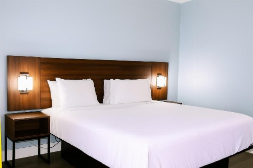 Florence Inn and Suites - image 6