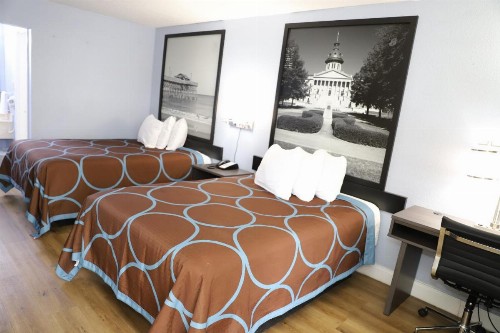 Travelodge by Wyndham Florence - image 3