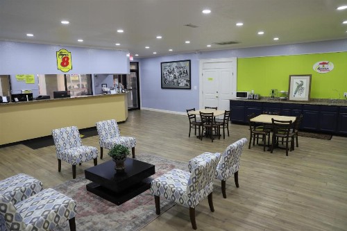 Travelodge by Wyndham Florence - image 4