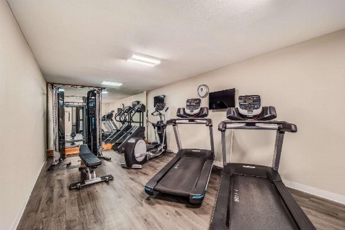 Clarion Inn & Suites - image 27