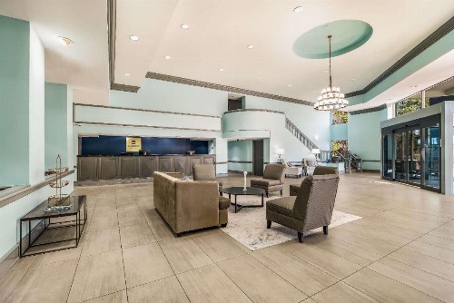 Clarion Inn & Suites - image 9