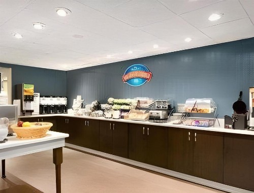 Baymont Inn & Suites by Wyndham Florence - image 10