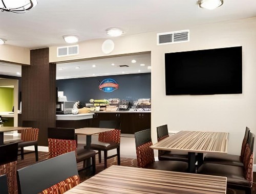 Baymont Inn & Suites by Wyndham Florence - image 2