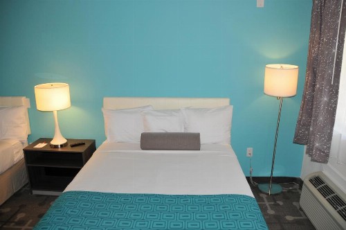 Howard Johnson by Wyndham Florence - image 3