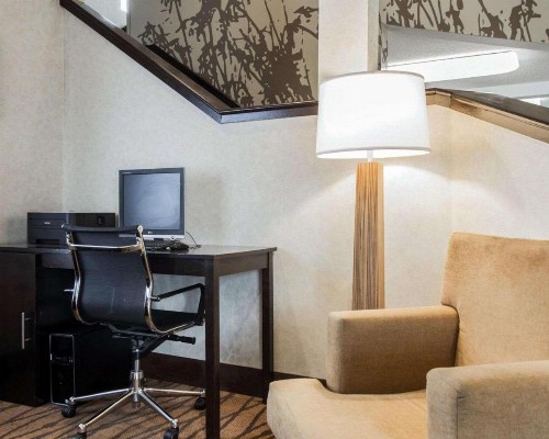 Sleep Inn Florence - image 18