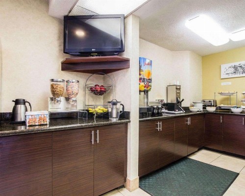 Sleep Inn Florence - image 20