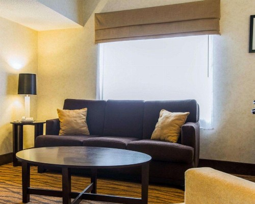 Sleep Inn Florence - image 4