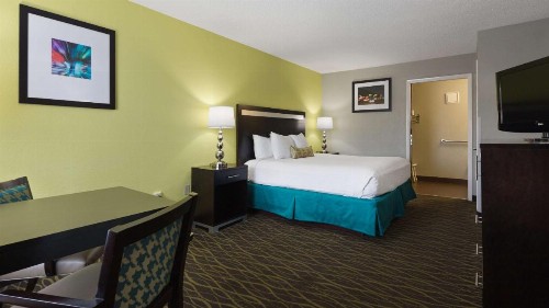 Best Western Inn Florence - image 17