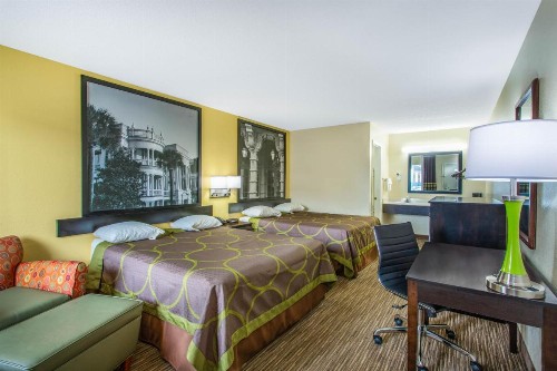 Super 8 by Wyndham Florence - image 31