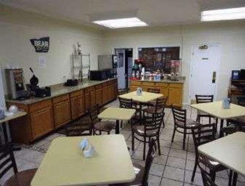 Travelodge by Wyndham Florence - image 5