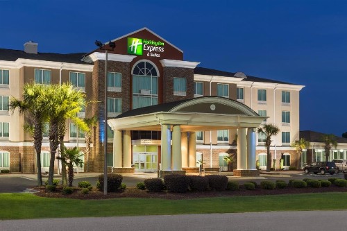 Holiday Inn Express & Suites Florence an IHG Hotel - image 13