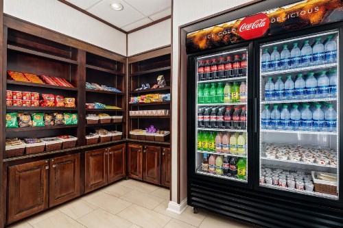 Holiday Inn Express & Suites Florence an IHG Hotel - image 27
