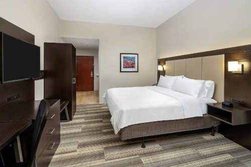 Holiday Inn Express & Suites Florence an IHG Hotel - image 32