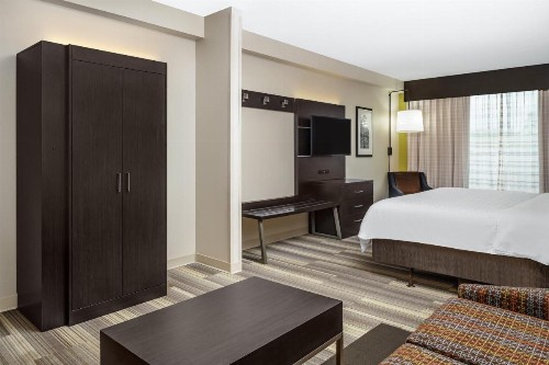 Holiday Inn Express & Suites Florence an IHG Hotel - image 39