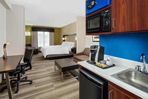 Holiday Inn Express & Suites Florence an IHG Hotel - image 44