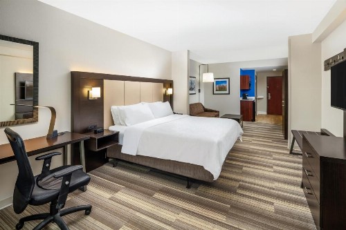 Holiday Inn Express & Suites Florence an IHG Hotel - image 49