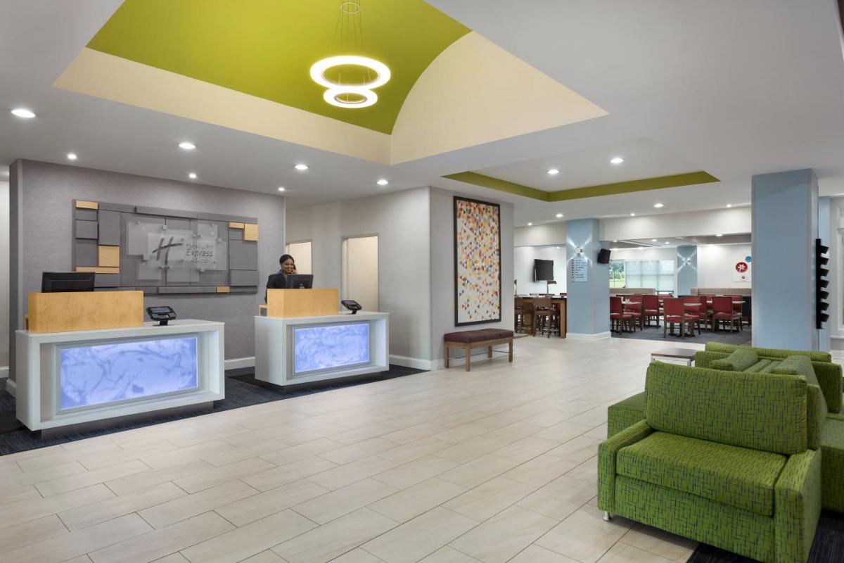 Holiday Inn Express & Suites Florence an IHG Hotel - image 7