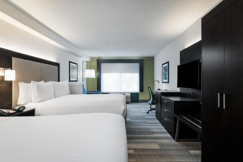 Holiday Inn Express & Suites Florence I-95 & I-20 Civic Ctr an IHG Hotel - image 2