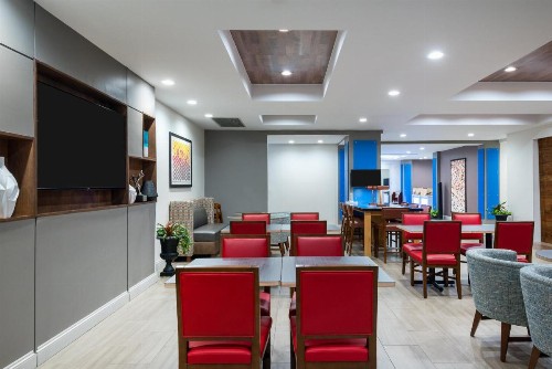 Holiday Inn Express & Suites Florence I-95 & I-20 Civic Ctr an IHG Hotel - image 34
