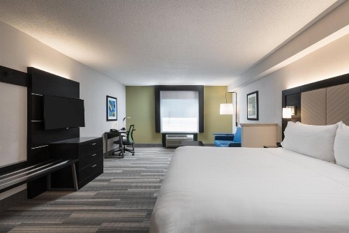 Holiday Inn Express & Suites Florence I-95 & I-20 Civic Ctr an IHG Hotel - image 4