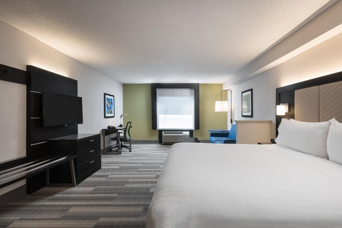 Holiday Inn Express & Suites Florence I-95 & I-20 Civic Ctr an IHG Hotel - image 4