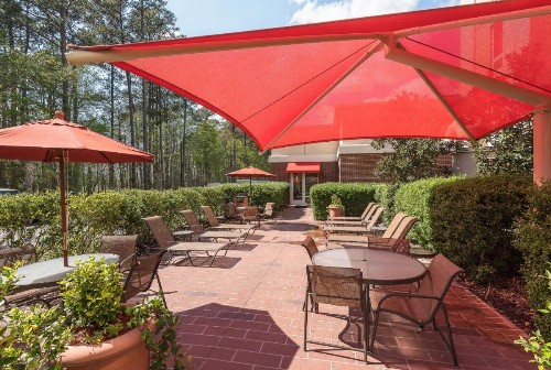 Hampton Inn & Suites Florence-North-I-95 - image 2