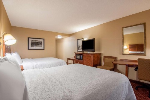 Hampton Inn & Suites Florence-North-I-95 - image 25
