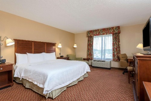 Hampton Inn & Suites Florence-North-I-95 - image 34