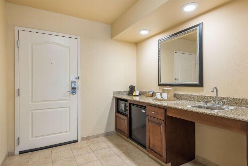 Hampton Inn & Suites Florence-North-I-95 - image 39