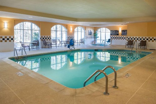 Hampton Inn & Suites Florence-North-I-95 - image 7