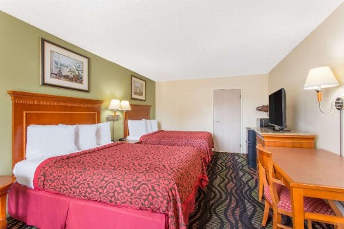 Days Inn by Wyndham Florence/I-95 North - image 28