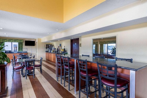 Days Inn by Wyndham Florence/I-95 North - image 39