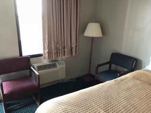 Treetop Inn - image 11