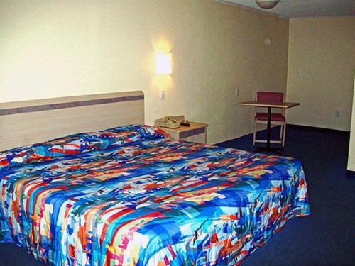 Knights Inn Florence SC - image 2
